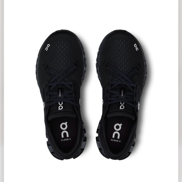 On Cloud X 4 Running Black Athletic Shoes - Picture 2 of 8